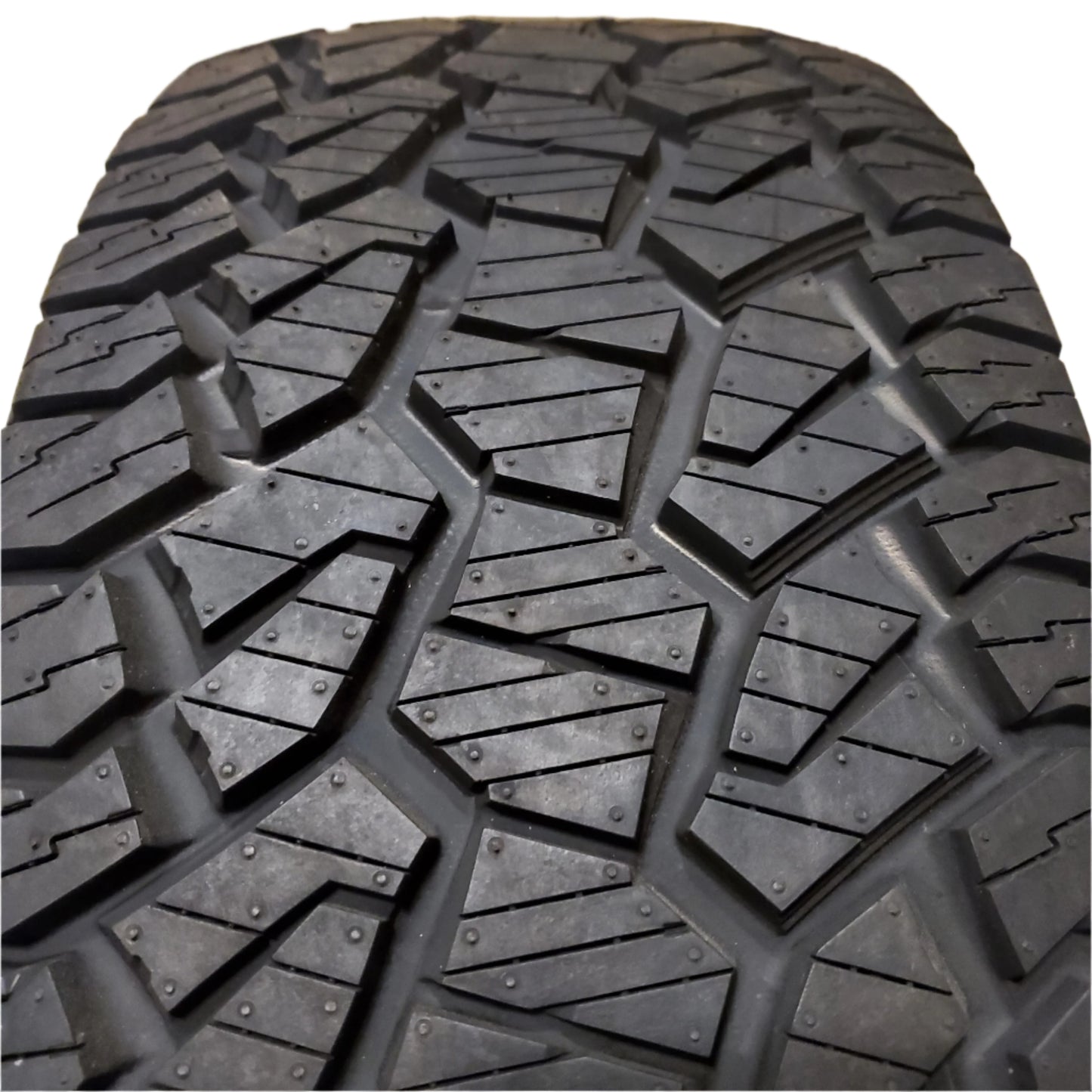 PATHFINDER ALL TERRAIN BSW 275 55 20 117T XL ALL TERRAIN TRUCK TIRE 1020260