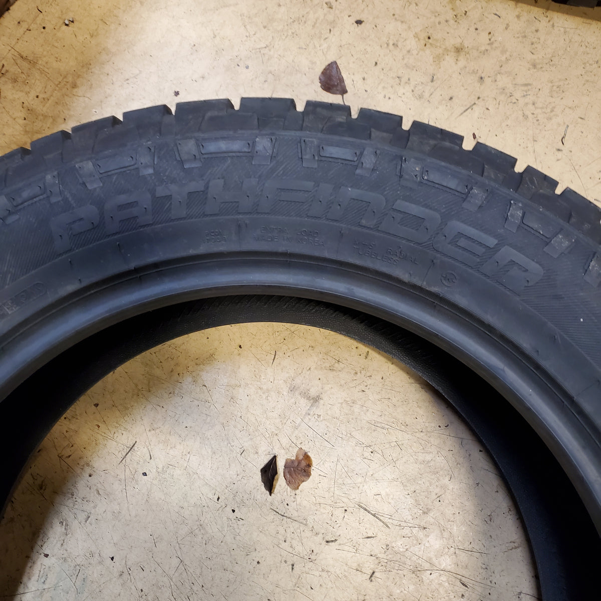 PATHFINDER ALL TERRAIN BSW 275 55 20 117T XL ALL TERRAIN TRUCK TIRE 1020260