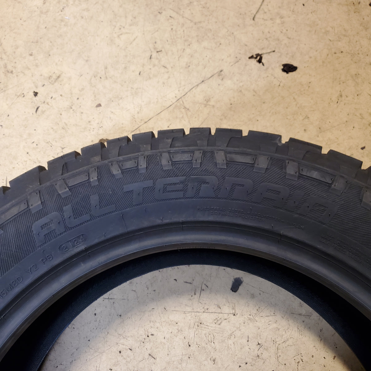 PATHFINDER ALL TERRAIN BSW 275 55 20 117T XL ALL TERRAIN TRUCK TIRE 1020260