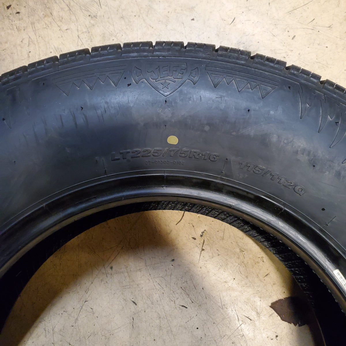 COSMO EL JEFE HT2 LT 225 75 16 115/112Q 10 PLY HIGHWAY CAR TIRE 1000341