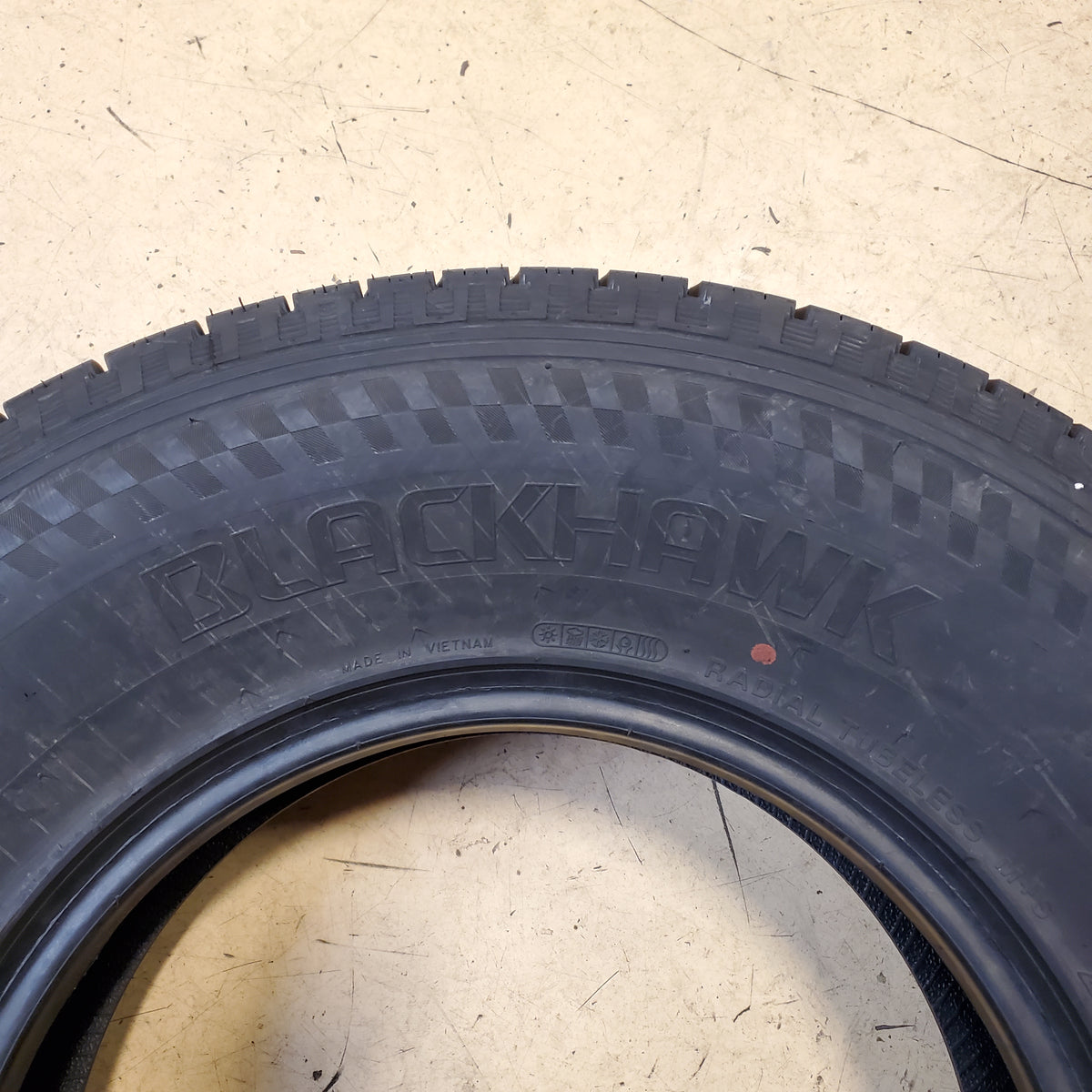 BLACKHAWK HISCEND-H HT01 265 70 16 112T ALL SEASON TRUCK TIRE 5545912V