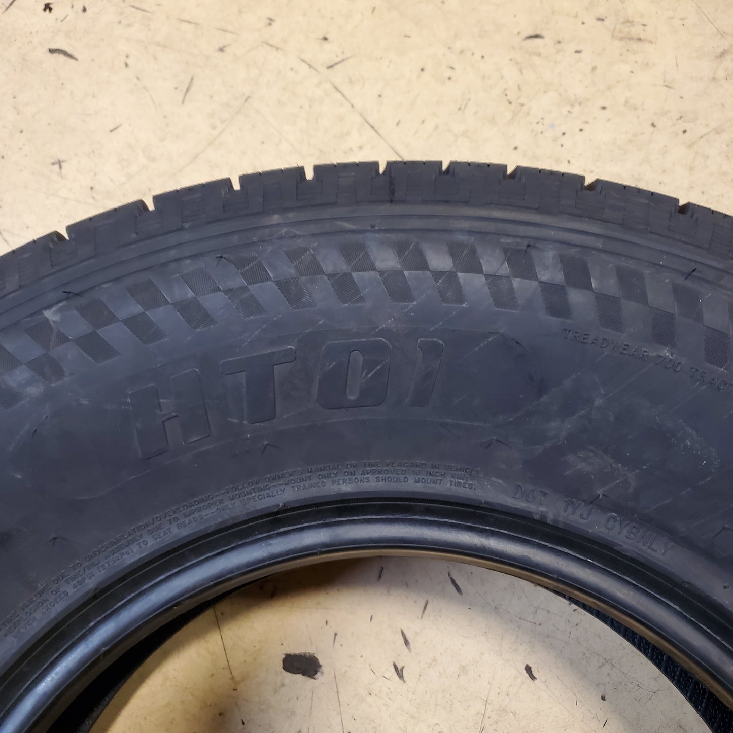 BLACKHAWK HISCEND-H HT01 265 70 16 112T ALL SEASON TRUCK TIRE 5545912V