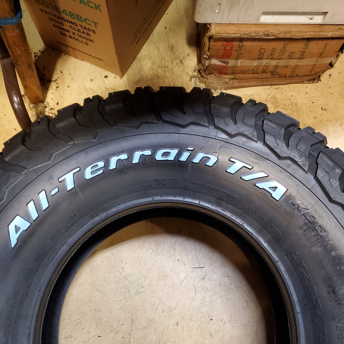 BFGOODRICH ALL-TERRAIN T/A KO3 BSW LT 285 75 16 126/123S 10PLY TIRE 15138