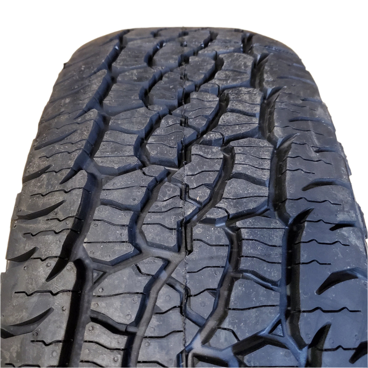 2 BFGOODRICH TRAIL-TERRAIN T/A OWL P 265 70 17 115T ALL TERRAIN TIRE 71447