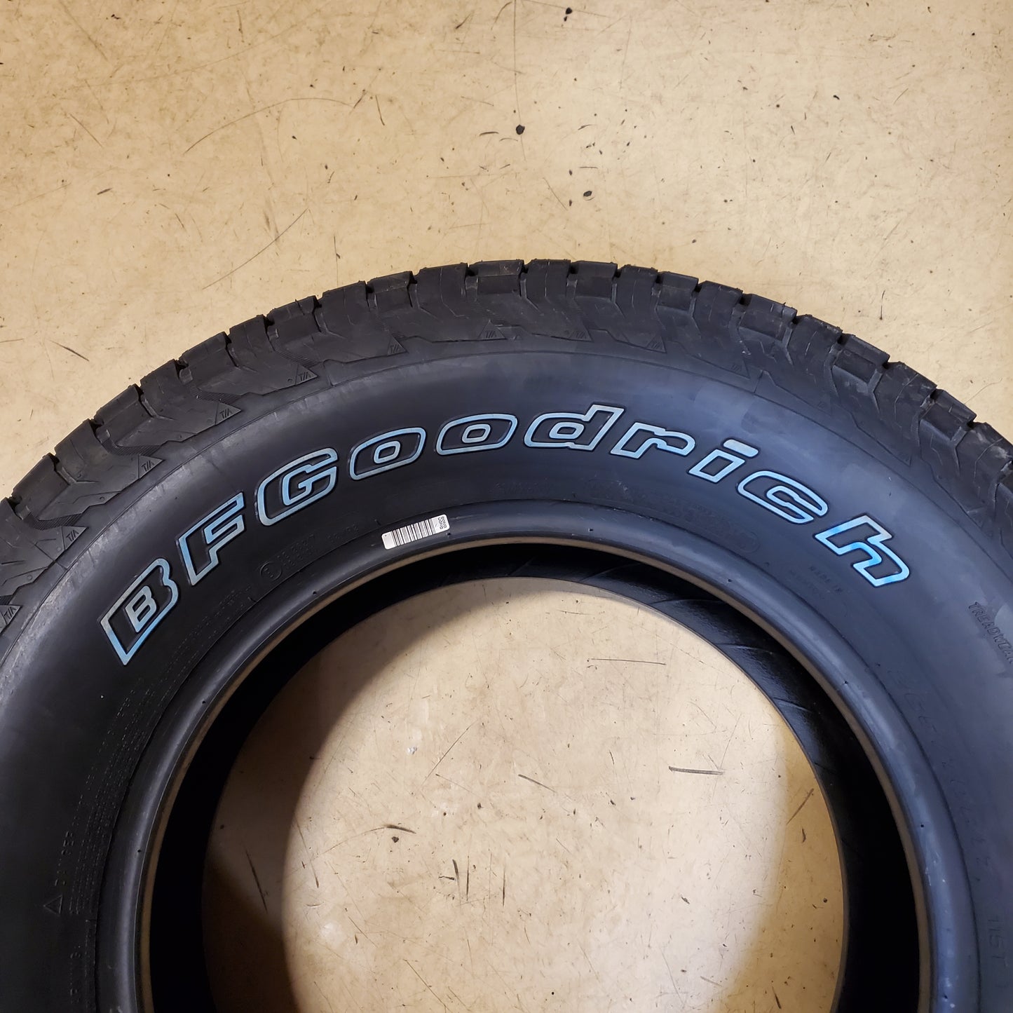 2 BFGOODRICH TRAIL-TERRAIN T/A OWL P 265 70 17 115T ALL TERRAIN TIRE 71447