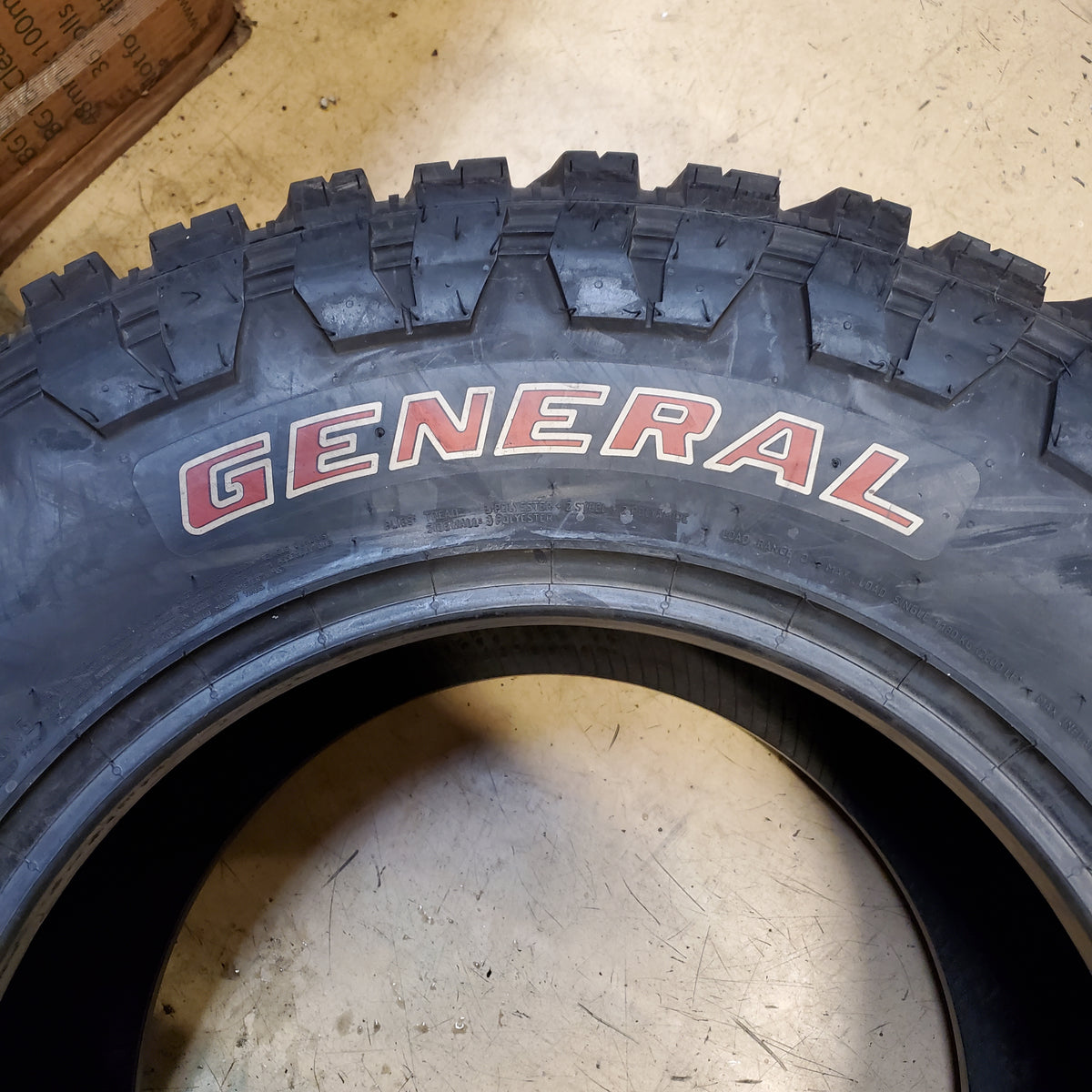 2 GENERAL GRABBER X3 BSW LT 33 12.50 17 114Q 8PLY MUD TIRE 04505830000
