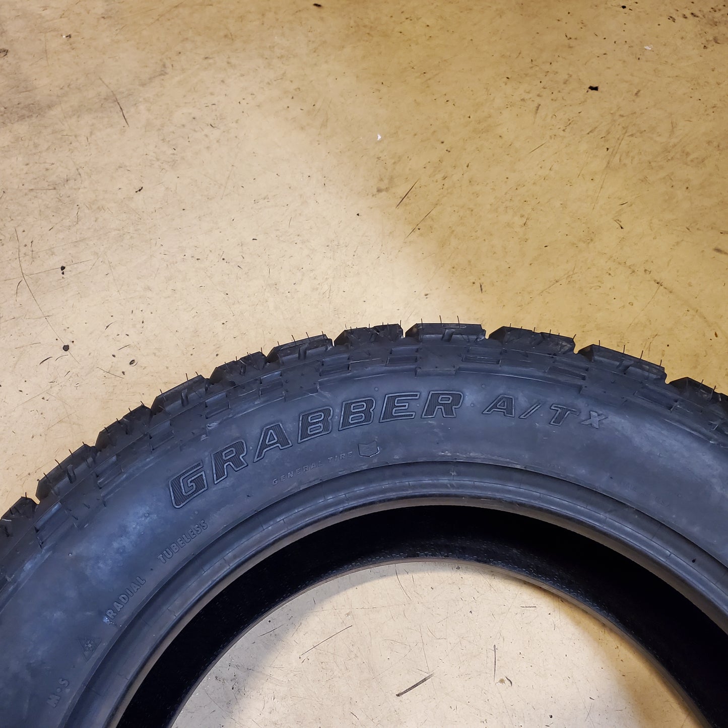 2 GENERAL GRABBER A/TX BSW LT 265 60 20 121/118S 10 PLY TIRE 04508220000