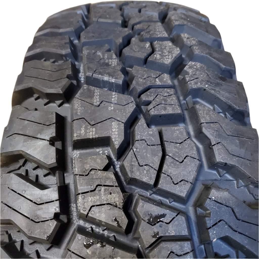 MICKEY THOMPSON BAJA BOSS A/T BSW LT 255 85 17 121/118Q 10 PLY TIRE 331030001
