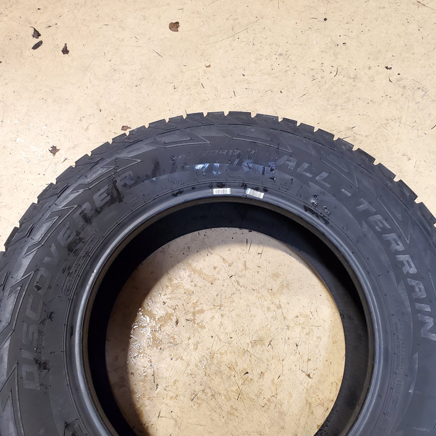 COOPER DISCOVERER ALL-TERRAIN BSW P 245 70 17 110T TIRE 171155017