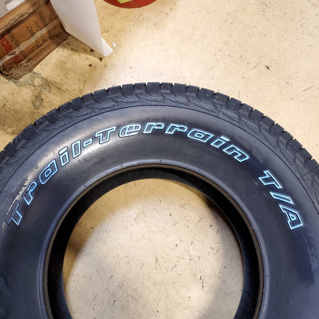 BFGOODRICH TRAIL-TERRAIN T/A OWL P 285 70 17 117T ALL SEASON TIRE 8164