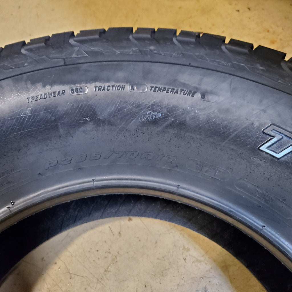 BFGOODRICH TRAIL-TERRAIN T/A OWL P 285 70 17 117T ALL SEASON TIRE 8164