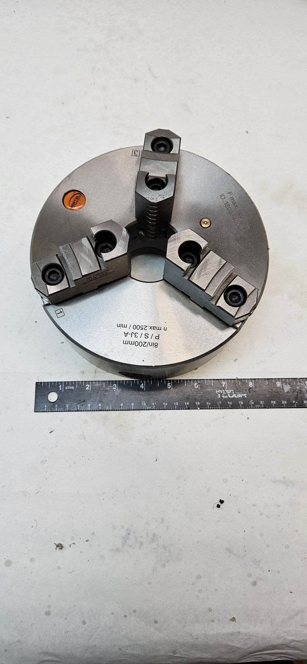 Hertel Manual Lathe Chuck: 8", 3 Jaws, Self-Centering 1808/40063