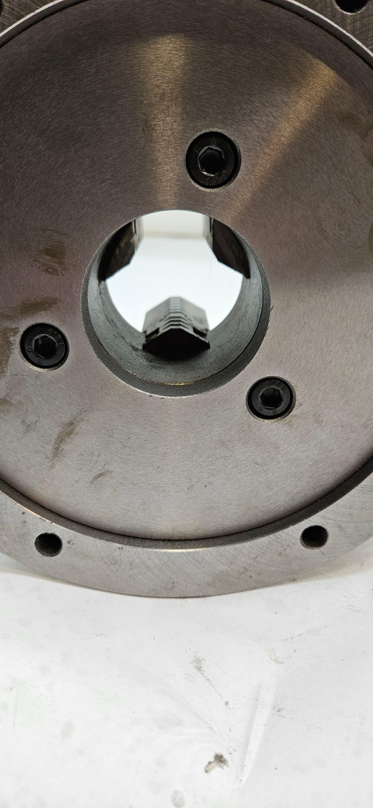 Hertel Manual Lathe Chuck: 8", 3 Jaws, Self-Centering 1808/40063