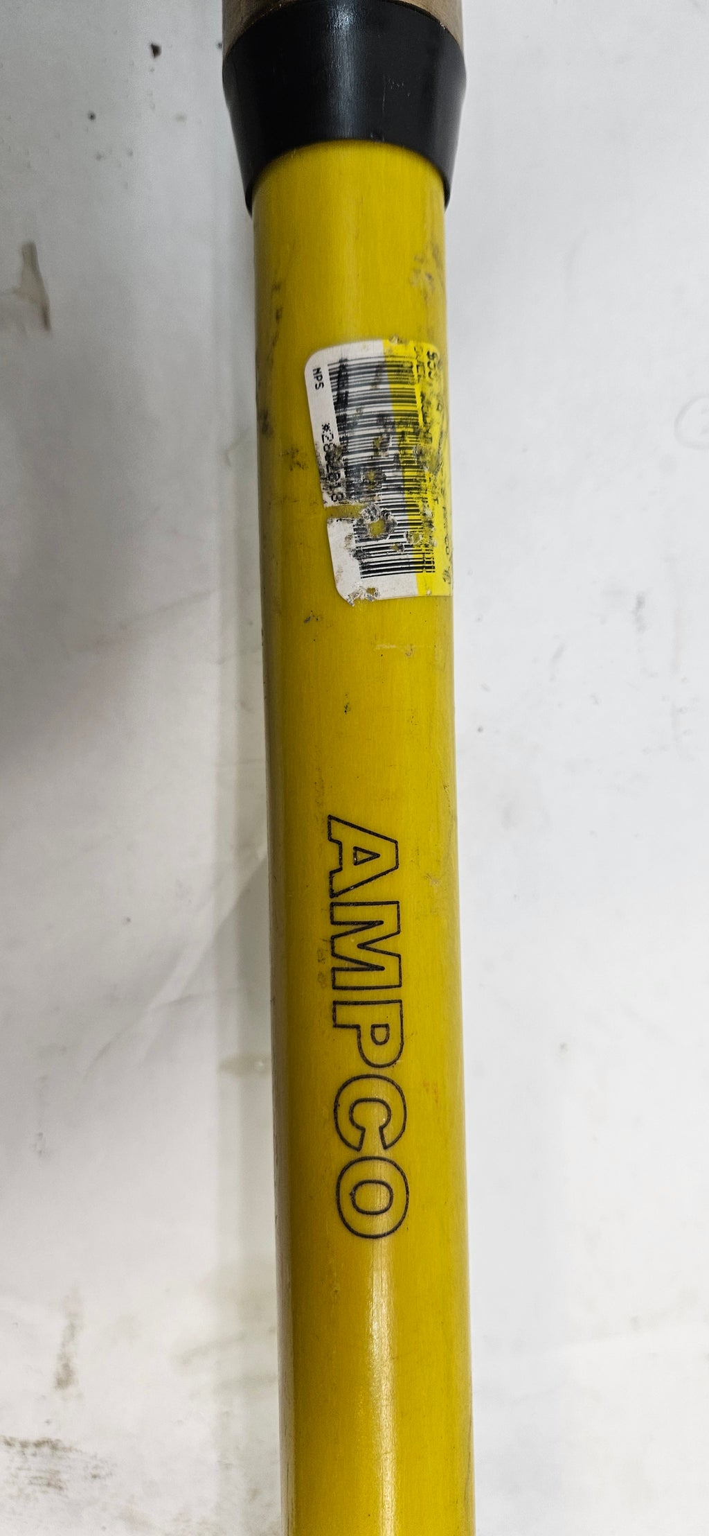 AMPCO SAFETY TOOLS ROUND POINT SHOVEL NON-SPARKING NON-MAGNETIC CORROSION RESISTANT LONG HANDLE S-81FG