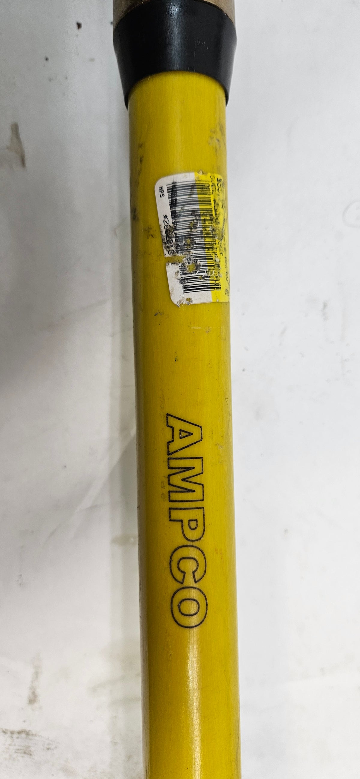 AMPCO SAFETY TOOLS ROUND POINT SHOVEL NON-SPARKING NON-MAGNETIC CORROSION RESISTANT LONG HANDLE S-81FG