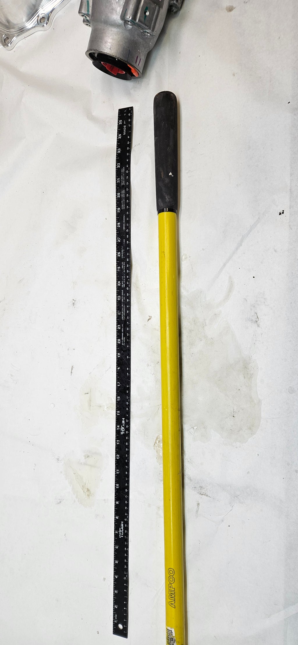 AMPCO SAFETY TOOLS ROUND POINT SHOVEL NON-SPARKING NON-MAGNETIC CORROSION RESISTANT LONG HANDLE S-81FG