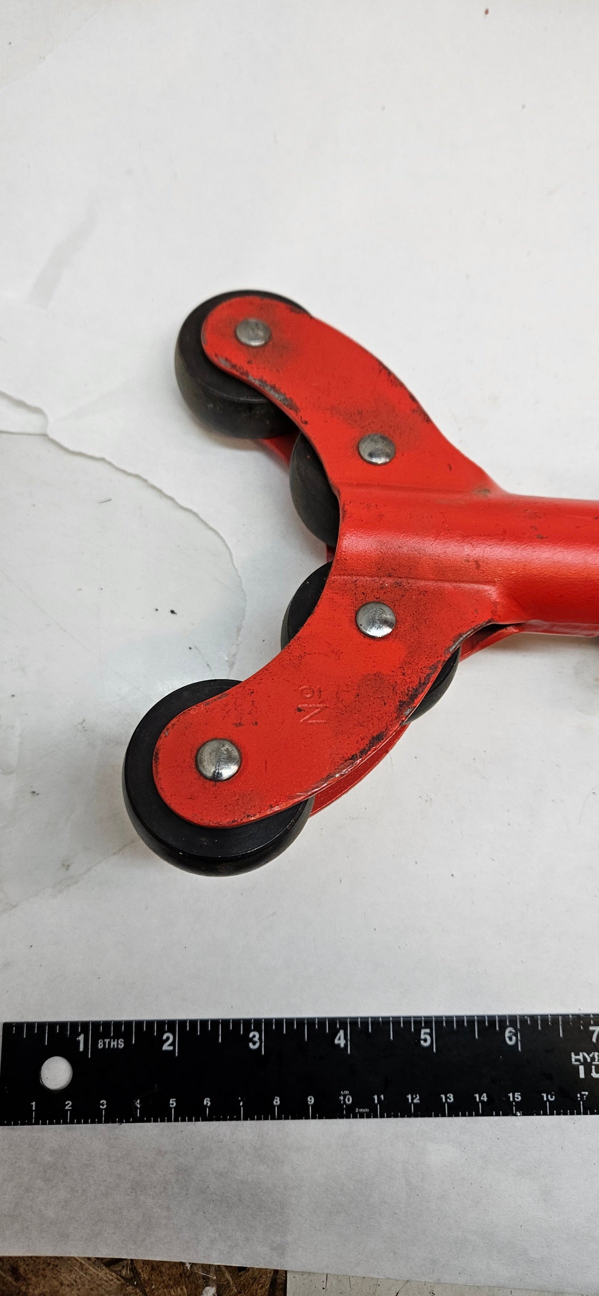 RIDGID MODEL 46 42505 ADJUSTABLE PIPE SUPPORT (DOESN'T INCLUDE BASE) A