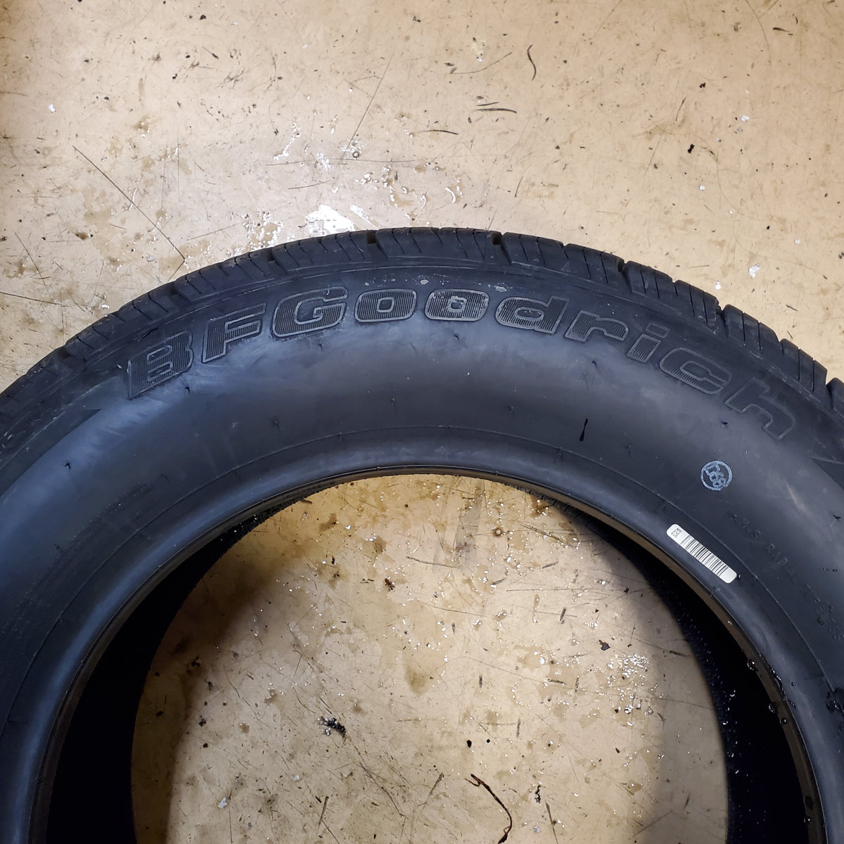 BFGOODRICH ADVANTAGE CONTROL BSW P 215 65 16 98H ALL SEASON TIRE 18477