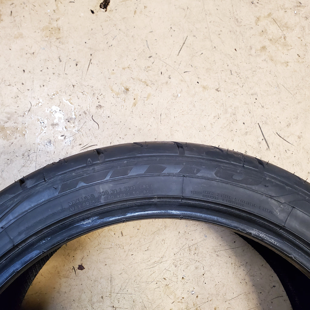 NITTO NT555 G2 BSW P 235 40 18 95W XL UHP TIRE 211410