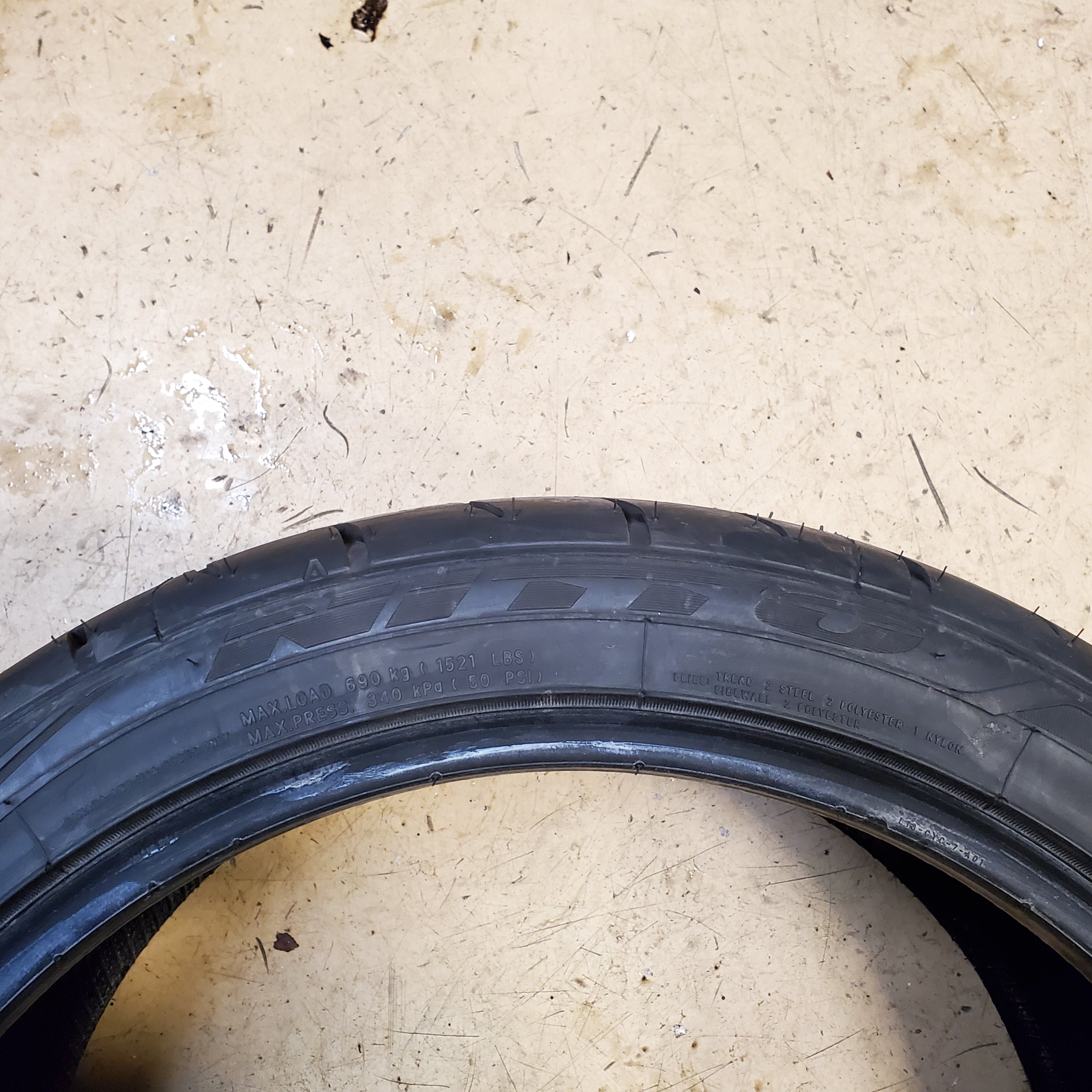 NITTO NT555 G2 BSW P 235 40 18 95W XL UHP TIRE 211410