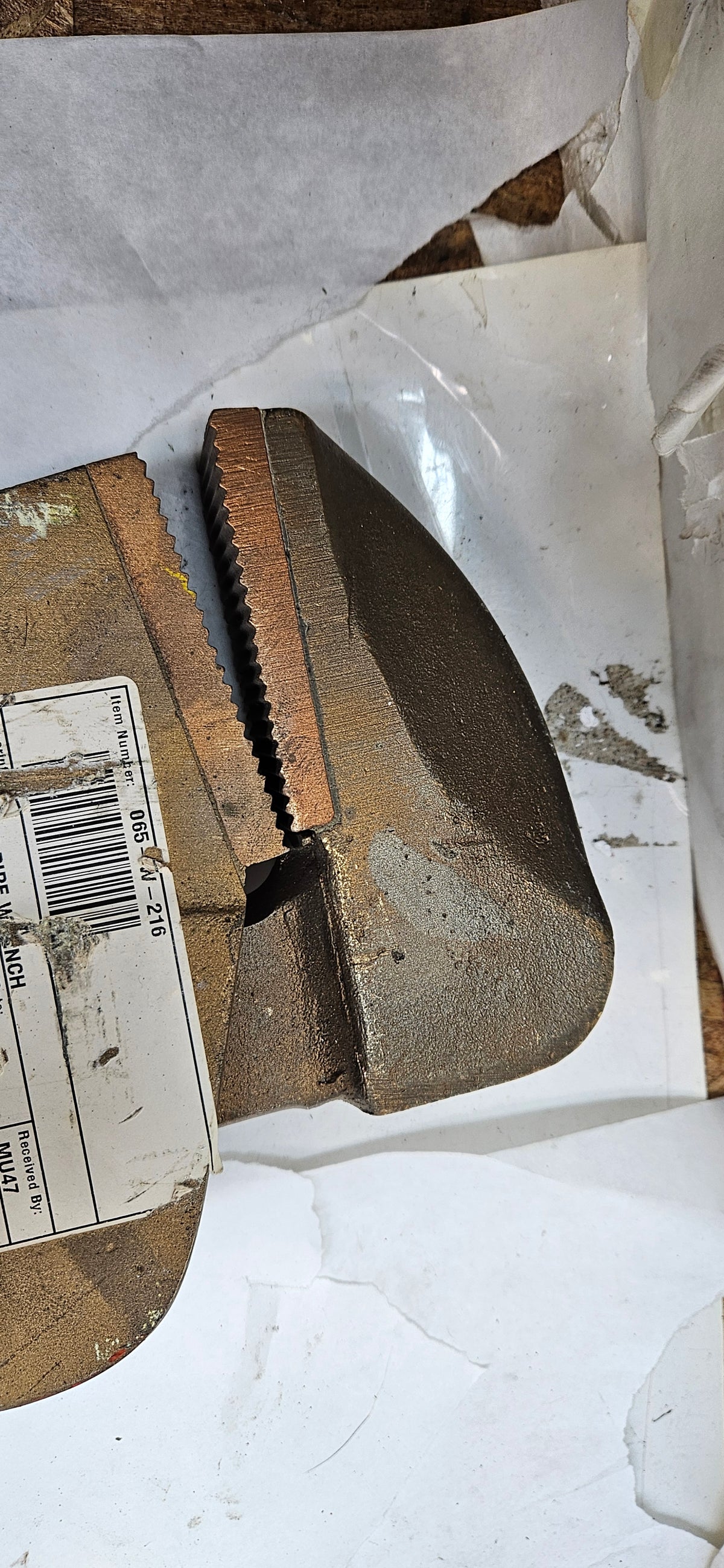 AMPCO SAFETY TOOLS BRONZE PIPE WRENCH, NON-SPARKING, NON-MAGNETIC, CORROSION RESISTANT, 48" OAL W-216