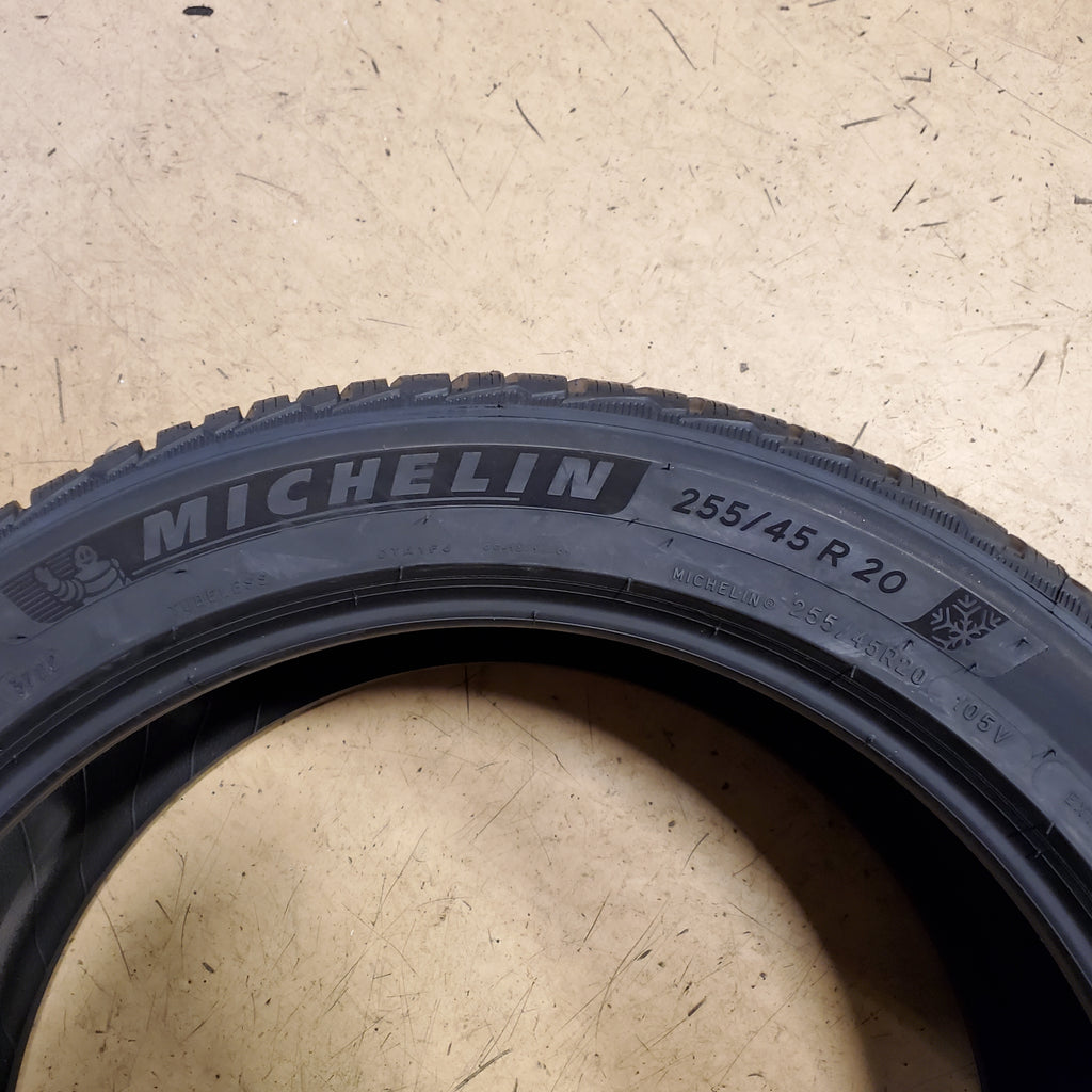 MICHELIN PILOT ALPIN 5 SUV BSW P 255 45 20 105V XL WINTER TIRE 11742