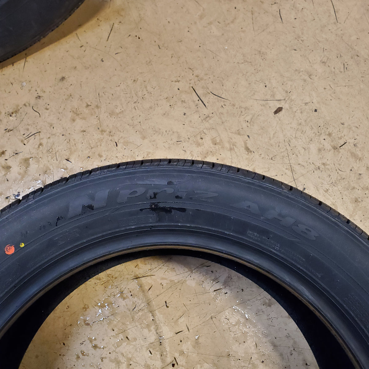 NEXEN NPRIZ AH8 235 50 18 97H ALL SEASON TIRE 15356NXK