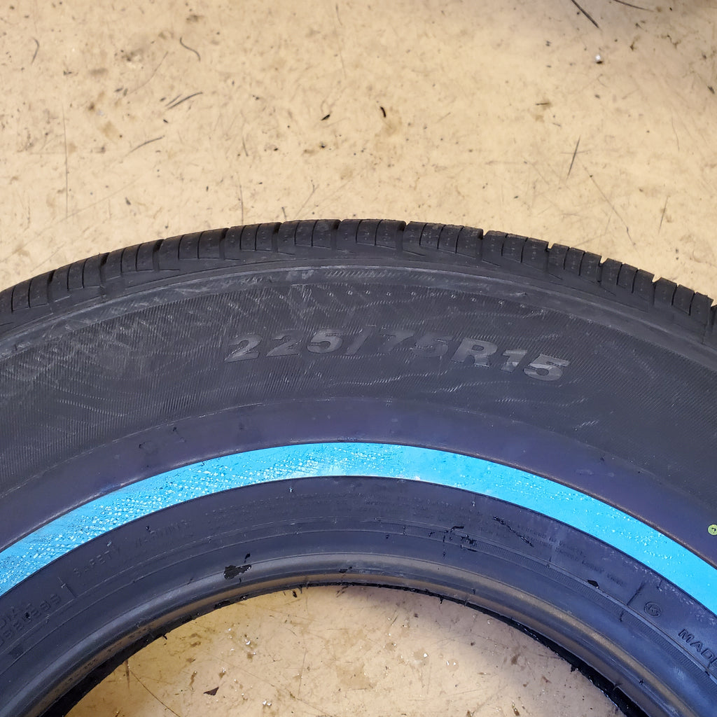 4 NEXEN NPRIZ AH5 OWL P 225 75 15 102S HIGHWAY TIRE 15407NXK