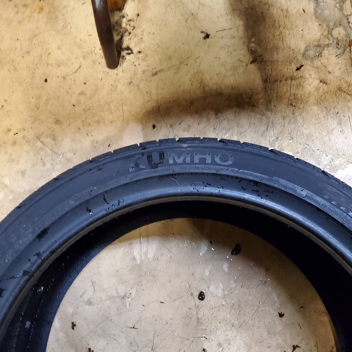 KUMHO ECSTA PA51 BSW P 225 40 18 92W ALL SEASON TIRE 2244723