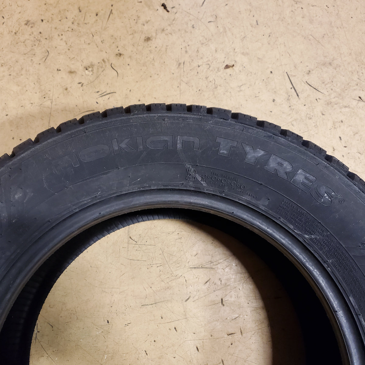 NOKIAN HAKKAPELIITTA 10 STUDDED BSW P 195 65 15 95T XL WINTER EV TIRE TS32425