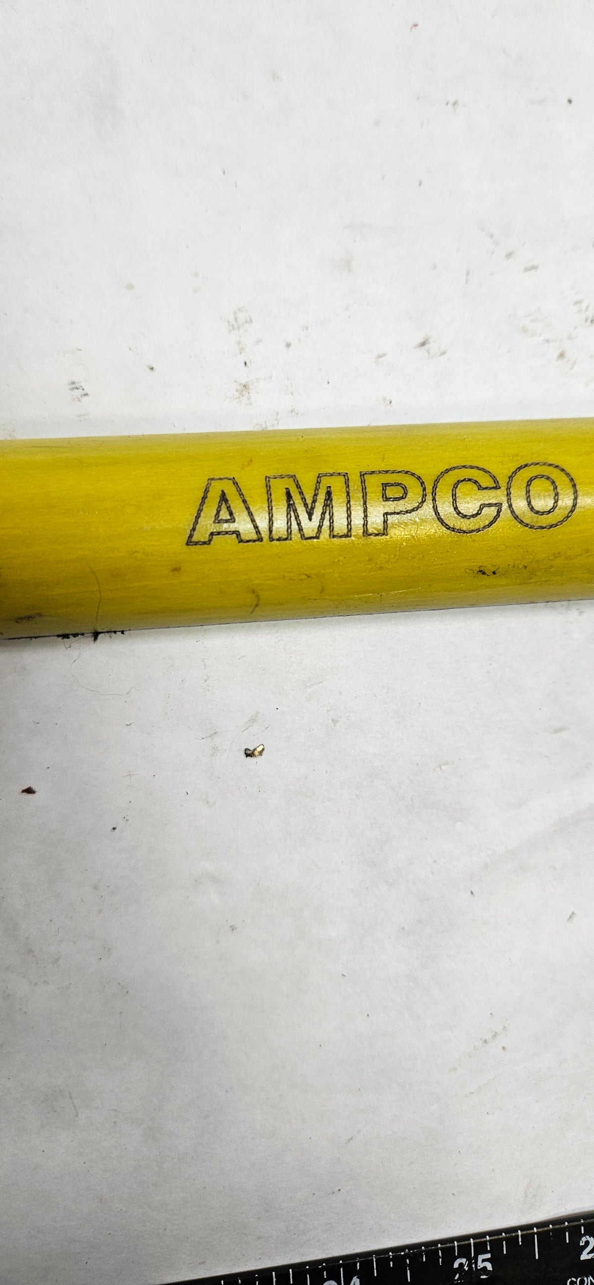 USED AMPCO SAFETY TOOLS ROUND POINT SHOVEL NON-SPARKING NON-MAGNETIC CORROSION RESISTANT LONG HANDLE S-81FG