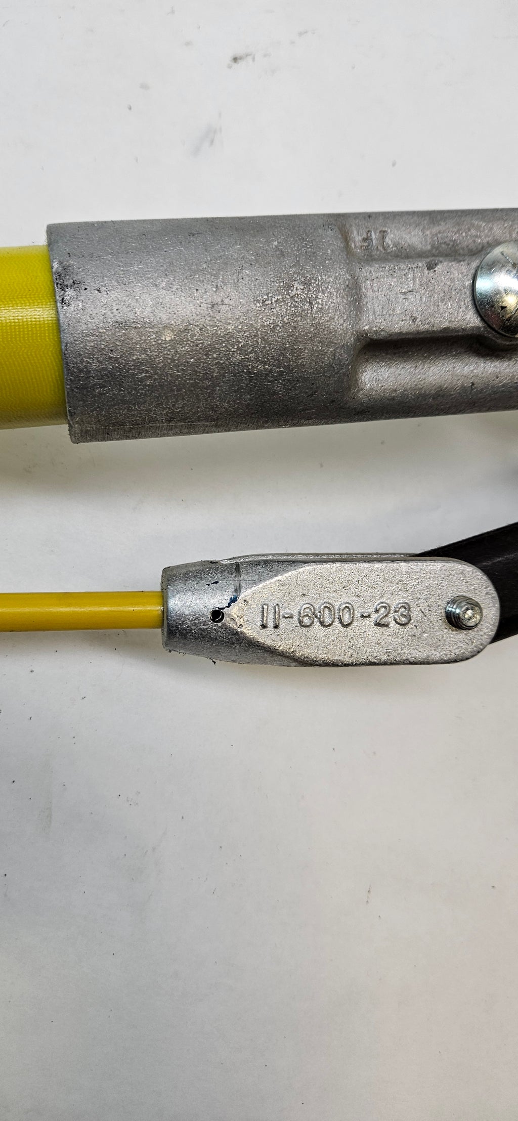 HASTINGS FIBERGLASS RATCHET CUTTER WITH ACSR CUTTER HEAD, 6 FT 11 006 (A)