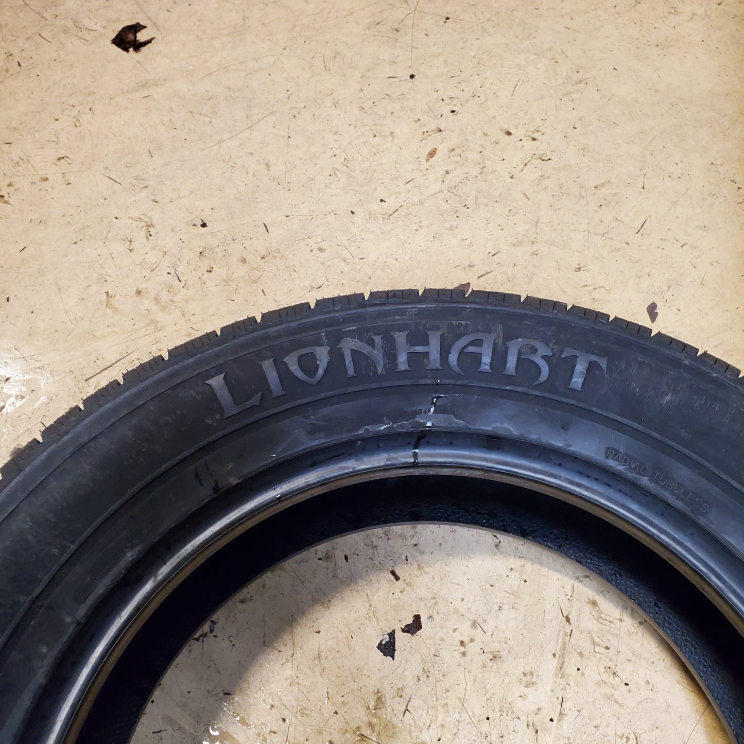 LIONHART LIONCLAW HT BSW P 275 60 20 114T ALL WEATHER TIRE LHSTHT2060010