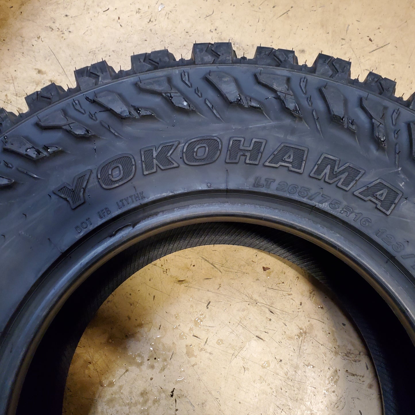 YOKOHAMA GEOLANDAR M/T G003 BSW LT 265 75 16 123/120Q 10 PLY MUD TIRE 110133310