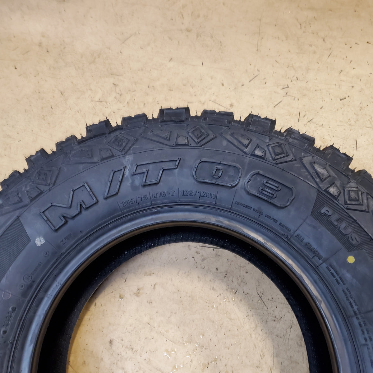 2 FORCEUM MT 08 PLUS BSW LT 265 75 16 123/120Q 10PLY MUD TIRE 1200035473