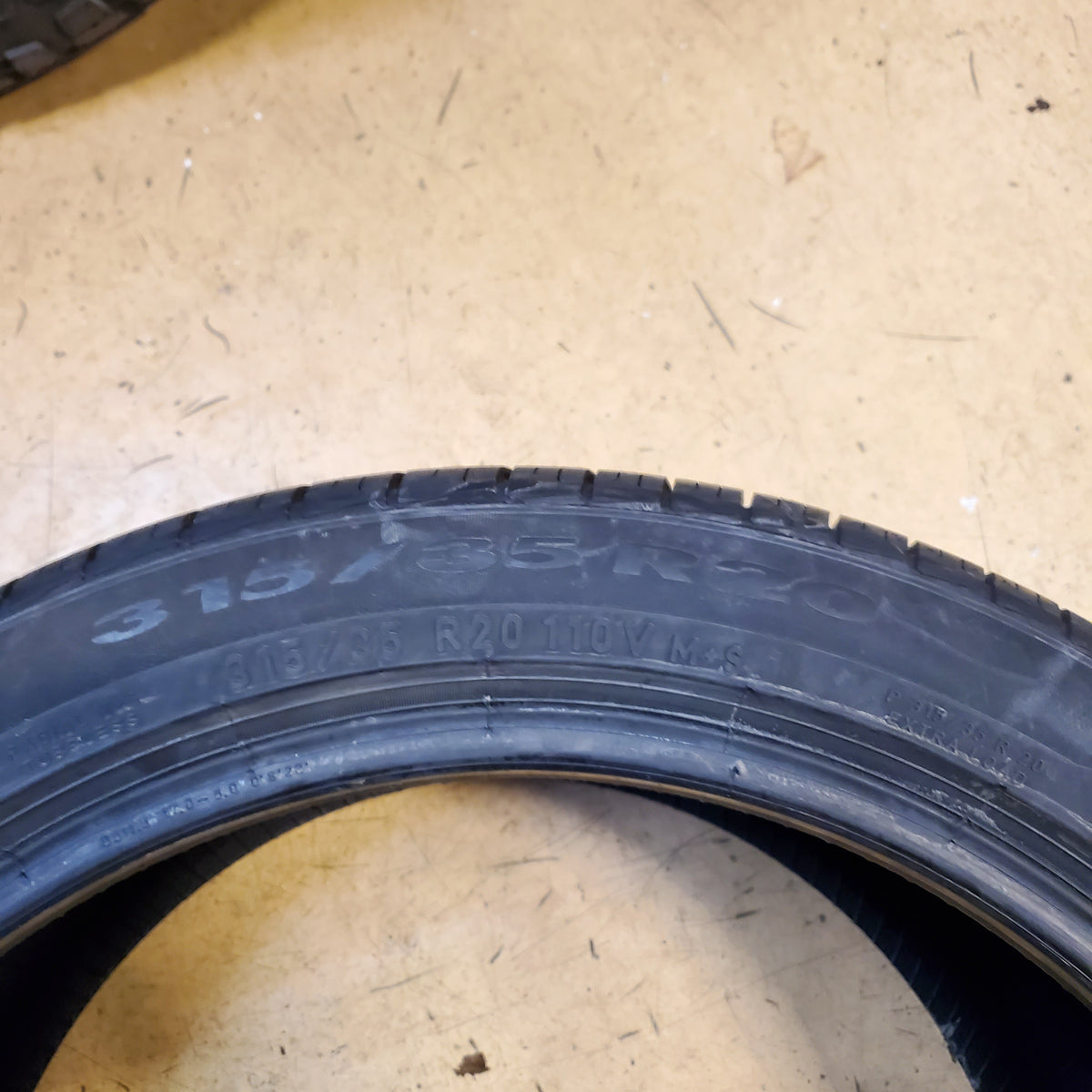 PIRELLI CINTURATO P7 ALL SEASON BSW P 315 35 20 110V PORSCHE TIRE 2500600