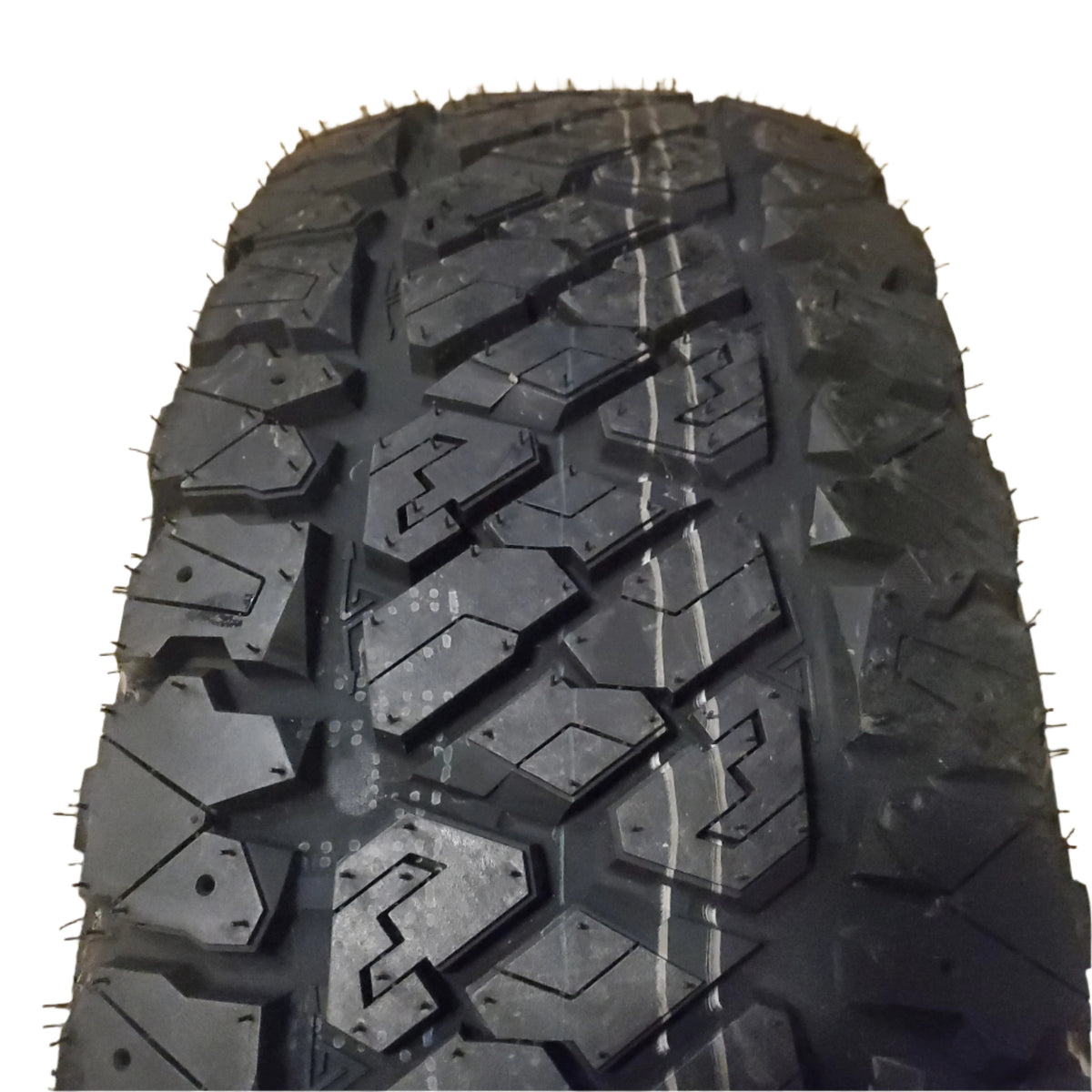 NOS THUNDERER RANGER A/TR BSW P 245 75 16 111T ALL TERRAIN TIRE TH1703