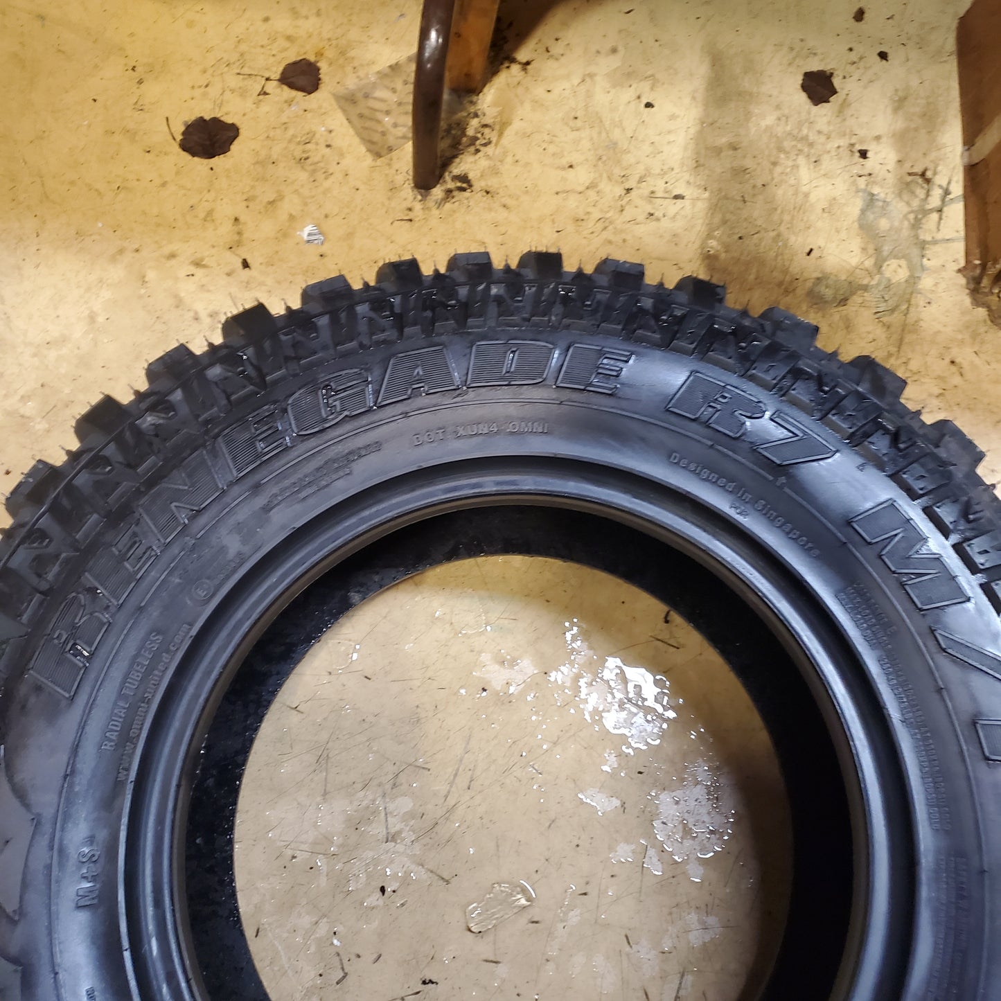 RADAR RENEGADE R7 M/T OWL LT 245 75 16 120/116Q 10 PLY MUD TIRE RZD0053