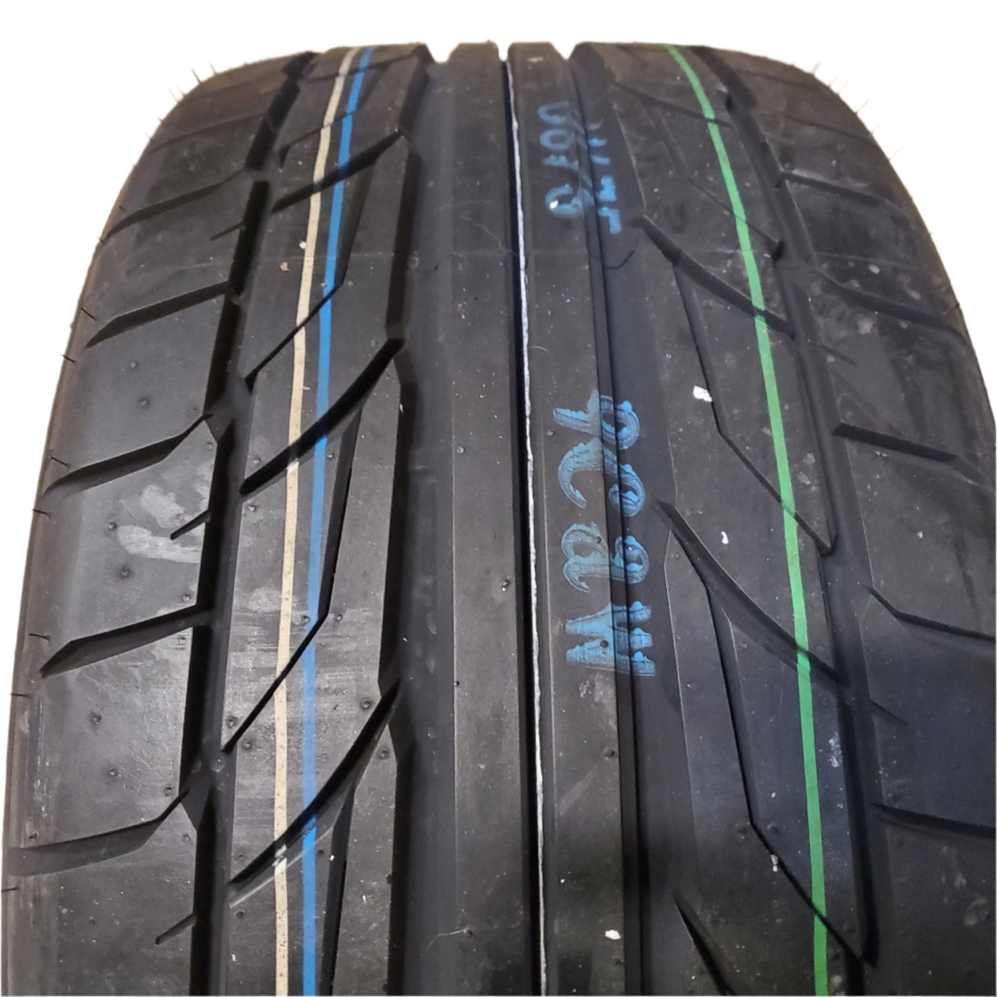 NITTO NT555 G2 BSW P 265 35 19 98W XL UHP TIRE 211780