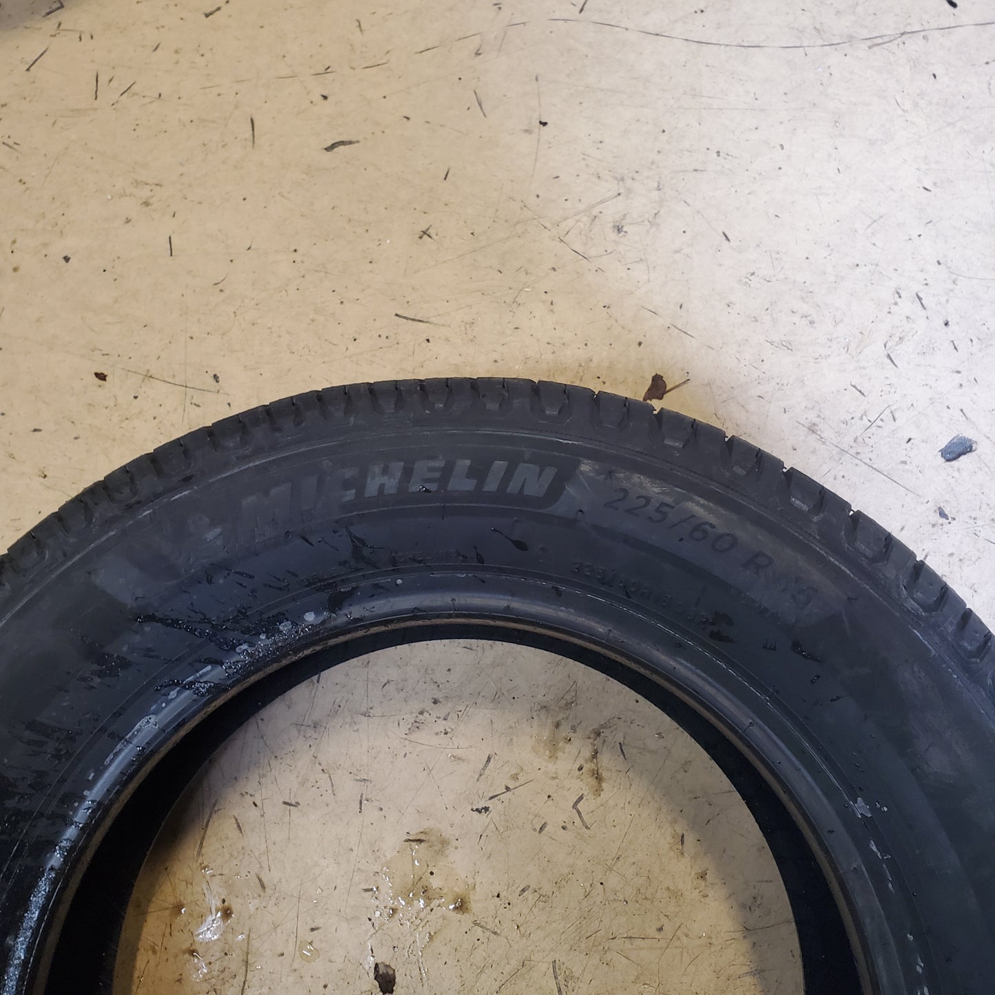 MICHELIN X TOUR A/S BSW 2 225 60 16 98H ALL SEASON TIRE 27854