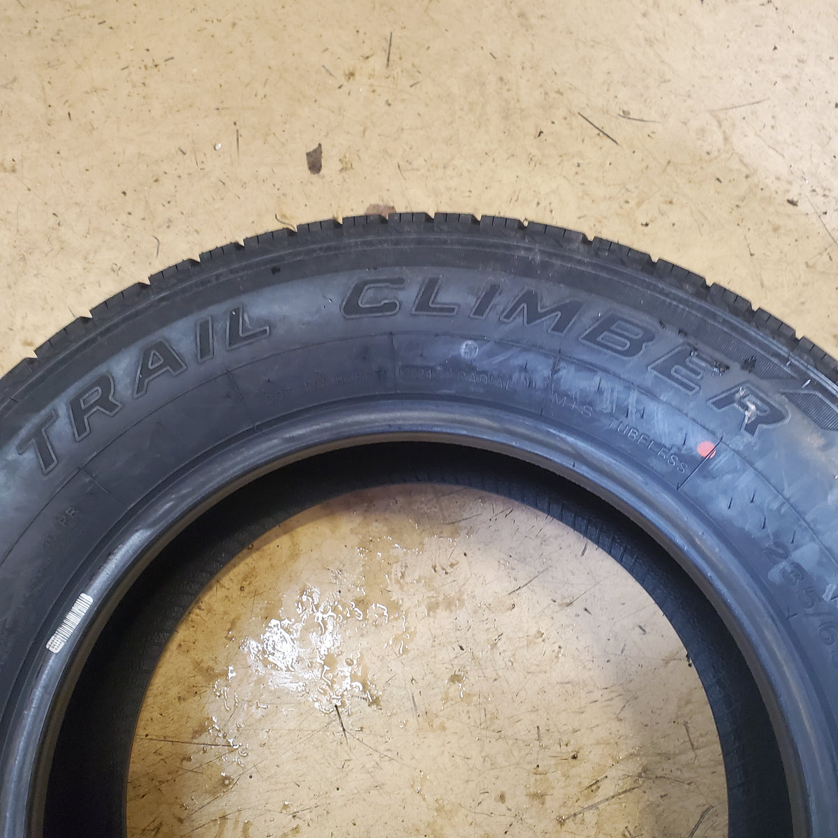SUMMIT HT II TRAIL CLIMBER BSW P 235 65 16C 121/119R ALL SEASON TIRE 10494