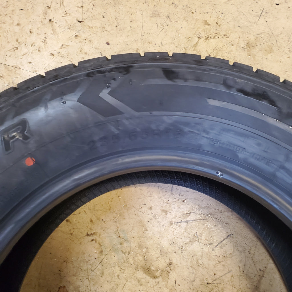 SUMMIT HT II TRAIL CLIMBER BSW P 235 65 16C 121/119R ALL SEASON TIRE 10494