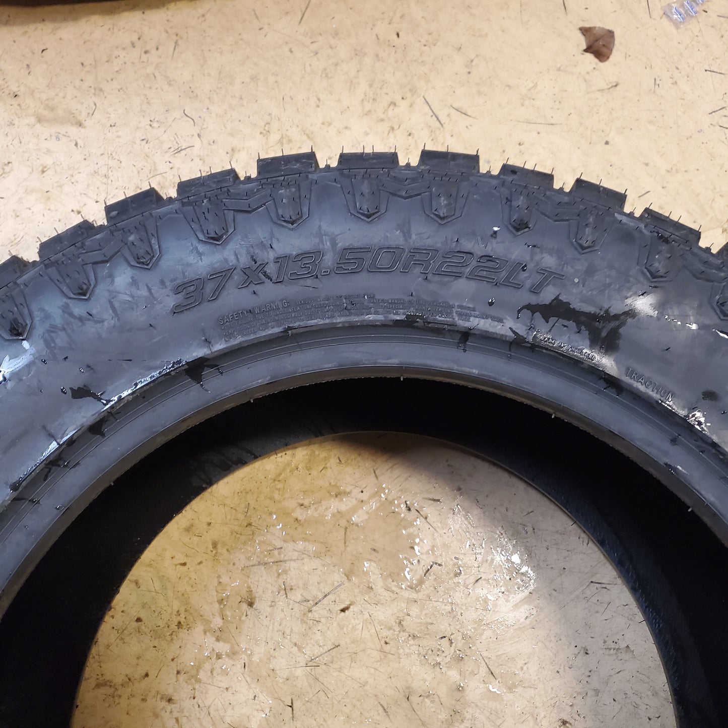 MILETRIP TP99 R/T BSW LT 37 13.50 22 129Q 12PLY RUGGED TERRAIN TIRE NA1435572