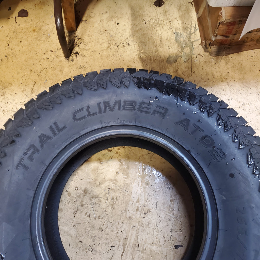 SUMMIT TRAIL CLIMBER AT02 BSW P 265 75 16 116S ALL SEASON TIRE 20903