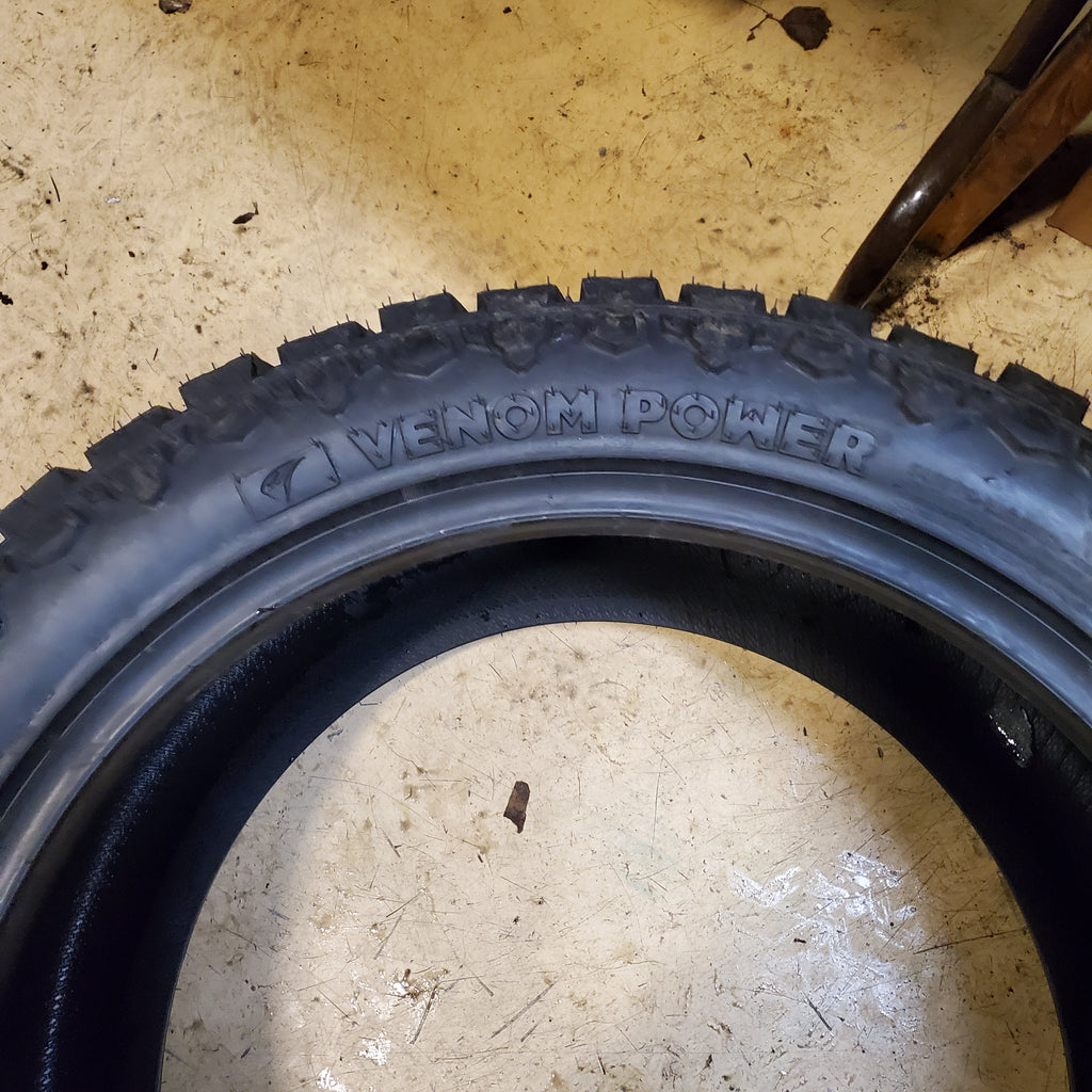 2 VENOM POWER TERRA HUNTER R/T PLUS LT 33 13.50 22 114Q RUGGED TERRAIN CVPRT11