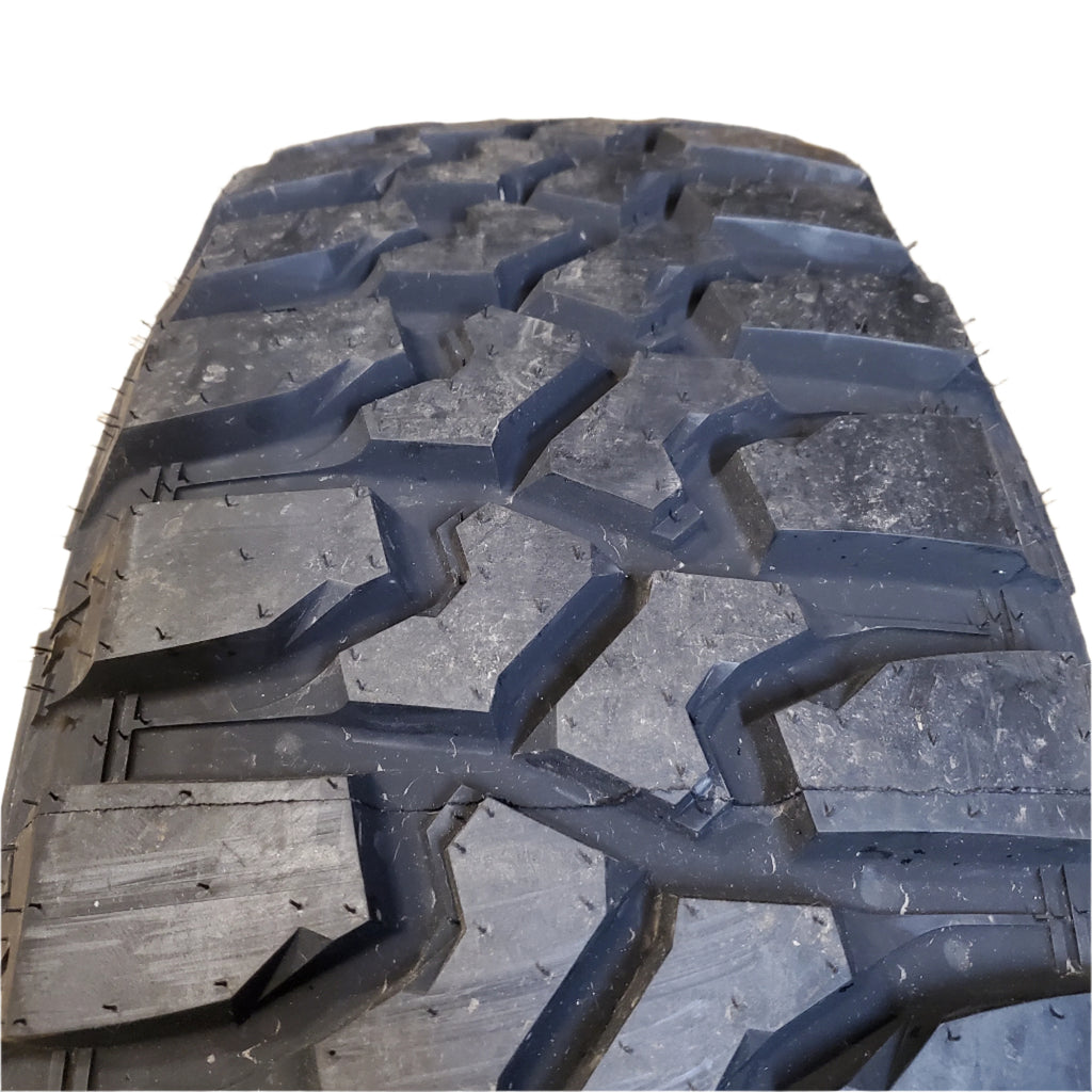 EVOLUXX ROTATOR M/T BSW LT 285 65 20 127/124Q 10 PLY MUD TIRE 221019796