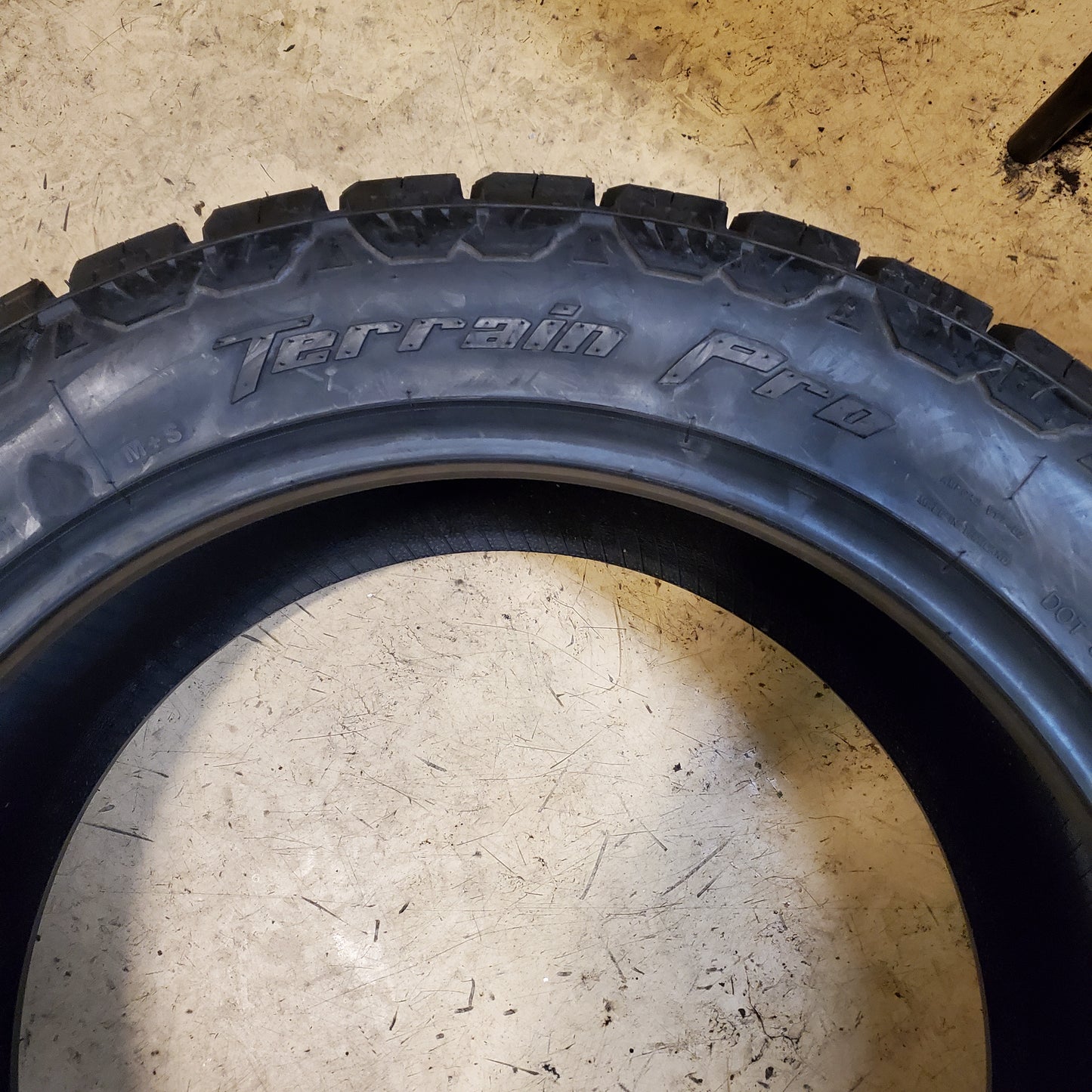 AMP TERRAIN PRO A/T P BSW LT 295 50 22 122/119R 10 PLY TIRE 2955022AMPCA2