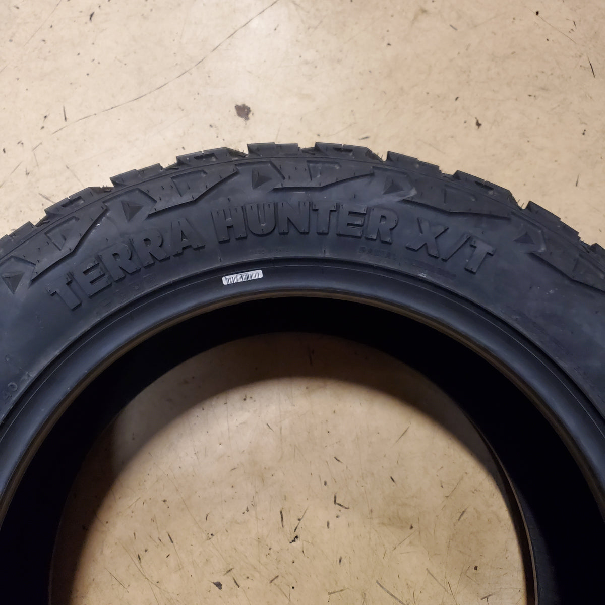 VENOM POWER TERRA HUNTER X/T BSW P 275 55 20 117T XL EXTREME TIRE TVPXT35