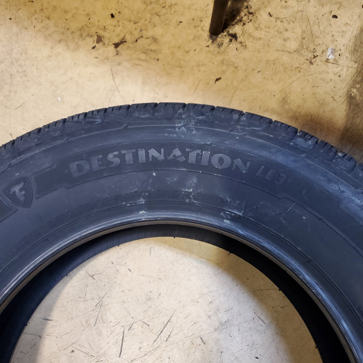 2 FIRESTONE DESTINATION LE3 BSW P 245 65 17 107T ALL SEASON TIRE 014818