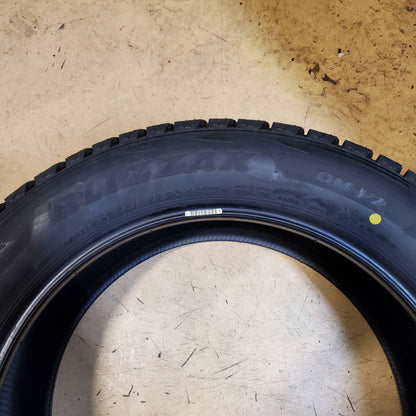 BRIDGESTONE BLIZZAK DM-V2 BSW P 255 55 20 107T WINTER TIRE 016389